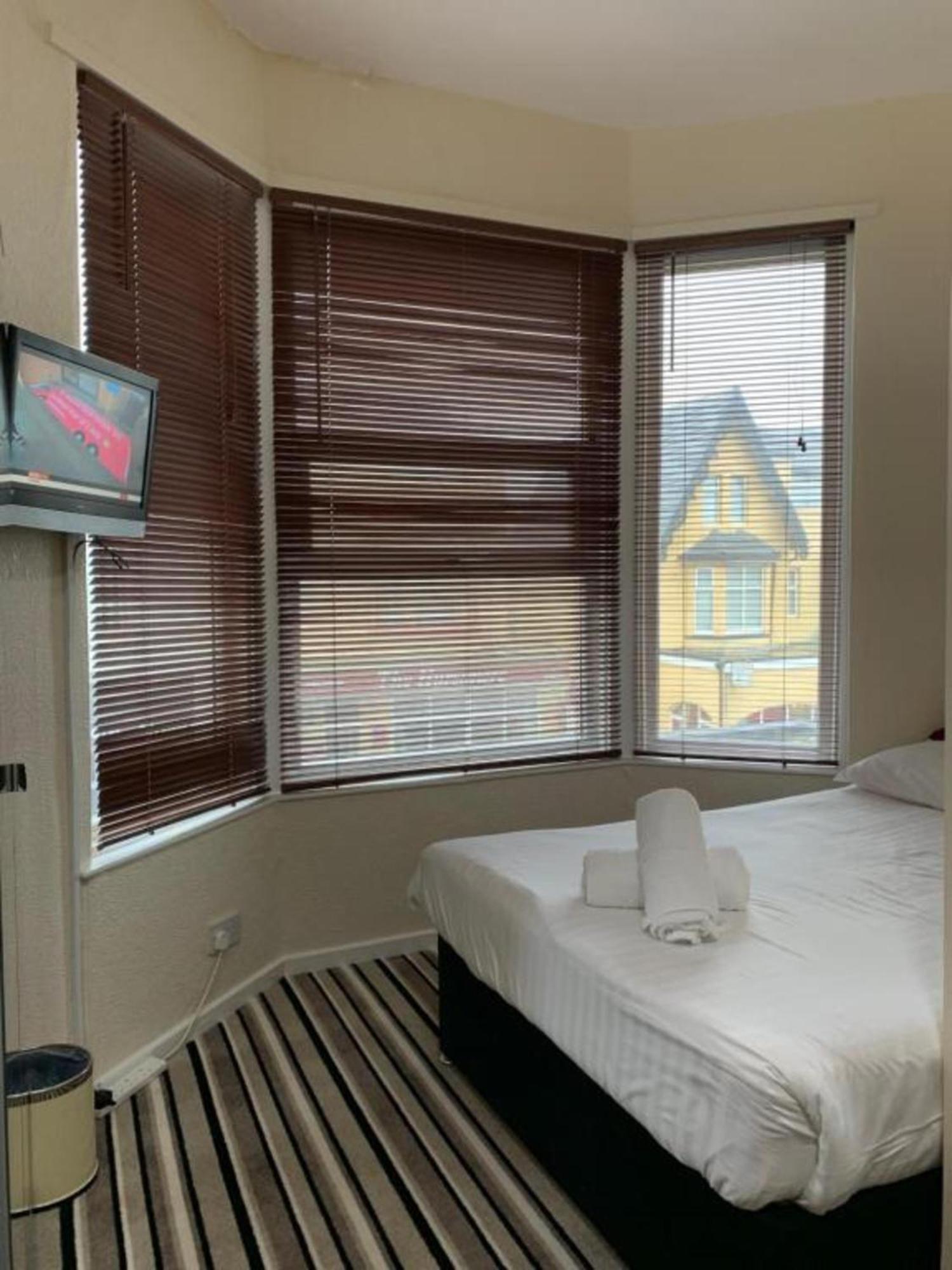Oyo Wave Crest Hotel Blackpool Exteriör bild