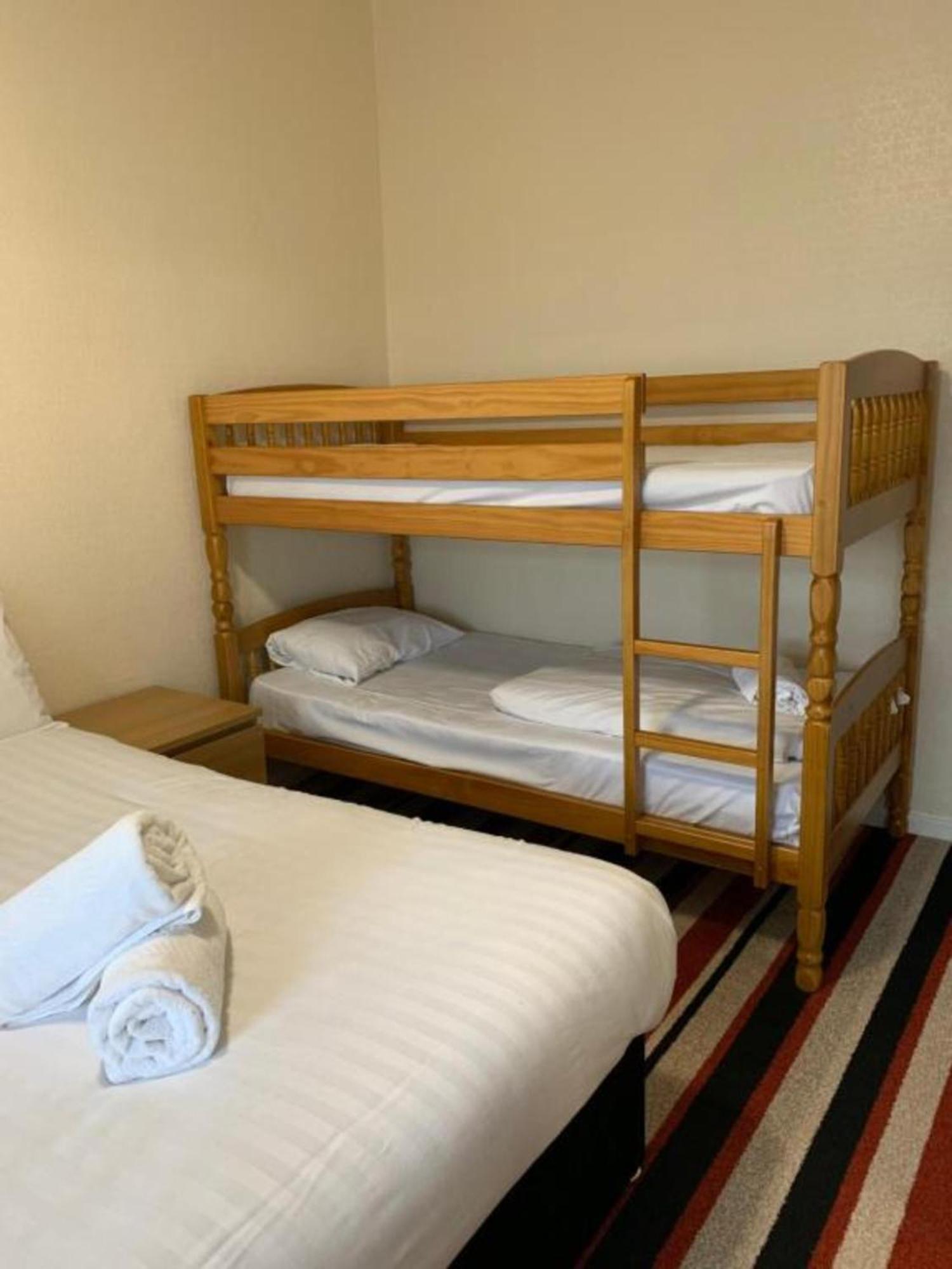 Oyo Wave Crest Hotel Blackpool Exteriör bild