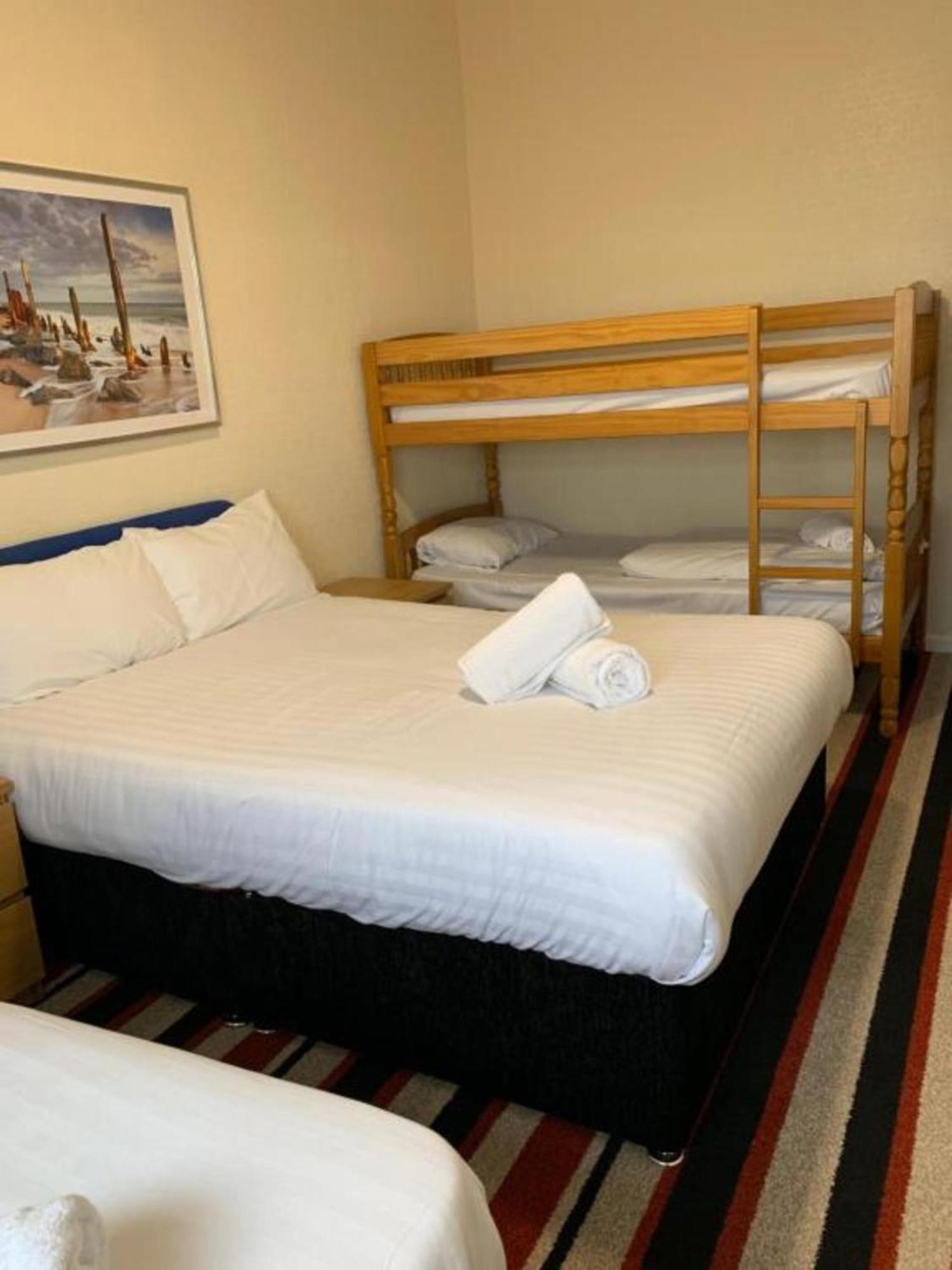 Oyo Wave Crest Hotel Blackpool Exteriör bild